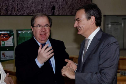 Rodríguez Zapatero ayer en Valladolid junto con el presidente de la Junta. GALLEGO
