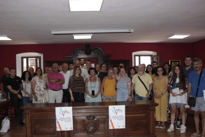 Los participantes en el curso que se celebra en Cistierna. CAMPOS