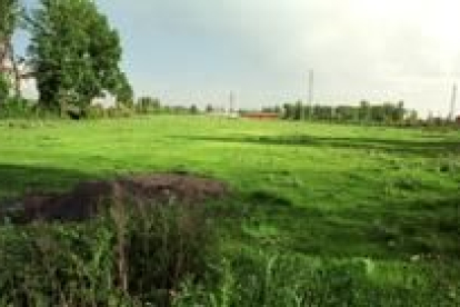 Imagen de terrenos disponibles para viviendas en la pedanía de Trobajo del Cerecedo