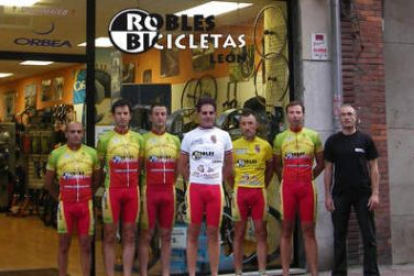 Roberto Álvarez, Sergio García, Felipe Rubio, Juan Manuel Robles, Pablo Rodrigo y Víctor.