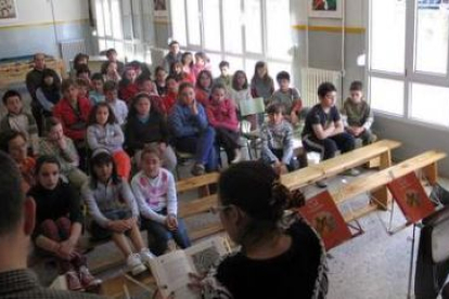 Los alumnos del colegio Manuel A. Cano de Cistierna celebraron el Día del Libro
