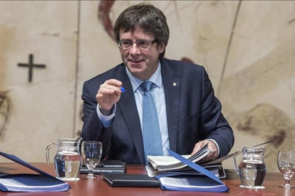 Carles Puigdemont, durante una reunión de la ejecutiva del Govern.