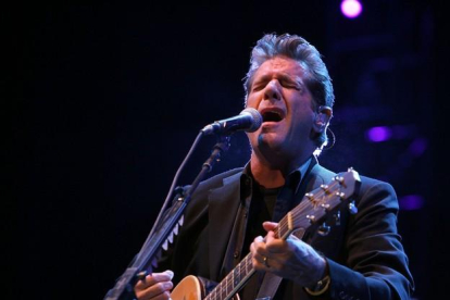 AFP / KARL WALTER   Glenn Frey, durante una actuación de los Eagles, en el festival Stagecoach (California), en el 2008.