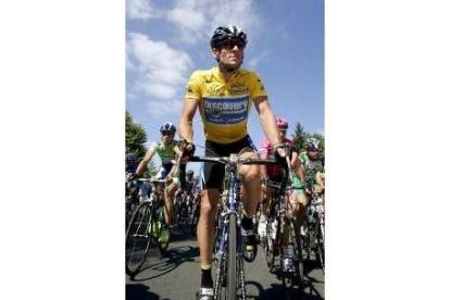 Armstrong manda: si él no puede ganar, lo hacen sus compañeros