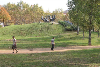 El parque de Can Dragó, lugar en el que se desencadenó la pelea.