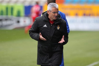 La última visita a Leganés condenó a Fabri como entrenador de la Deportiva Ponferradina. L. DE LA MATA