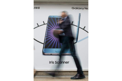 Un anuncio del móvil de Samsung. WILL OLIVER