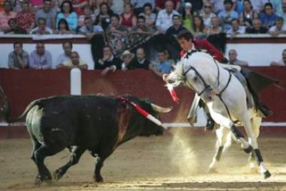 El toreo a caballo llegará este domingo a la plaza de toros de Valencia de Don Juan.