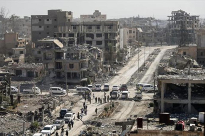 Edificios destruidos en la ciudad siria de Raqqa, el viernes pasado.