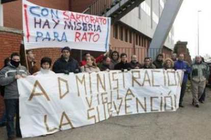 Fábrica de Vitatene, el día de su puesta de largo, allá por el mes de marzo del 2004