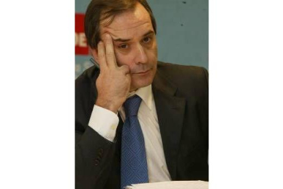 José Antonio Alonso es el cabeza de lista al Congreso por el PSOE