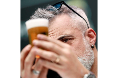 Sergi Arola en el Concurso de Tiraje de Cerveza de Madrid Fusión. SEBASTIÁN MARISCAL