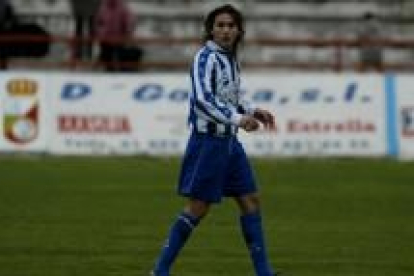 Hugo Federico debutó con la elástica blanquiazul en Alcalá de Henares donde jugó diez minutos