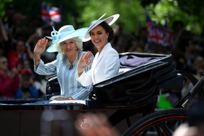 Camilla, duquesa de Cornualles, y Kate Middleton, duquesa de Cambridge. NEIL HALL