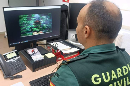 La Comandancia de la Guardia Civil dispone de un grupo especial contra la ciberdelincuencia. DL