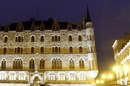 El edificio Botines, obra de Gaudí
