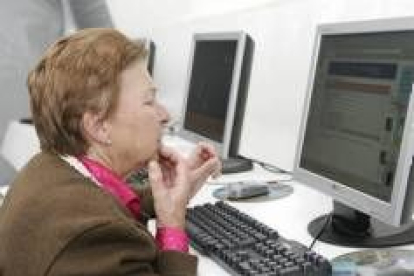 El programa Internet Rural permite a los vecinos de los pueblos el acceso gratuito a la Red