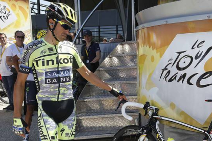 Alberto Contador, el lunes, antes de comenzar la 16ª etapa del Tour, con meta en Gap.