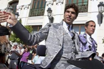 Cayetano Rivera Ordóñez a su llegada a la plaza.