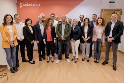 - El candidato de Ciuidadanos a la Junta de Castilla y León, Francisco Igea (c), encabeza la presentación de los cabezas de lista de la formación naranja para las elecciones autonómicas del próximo 26 de mayo