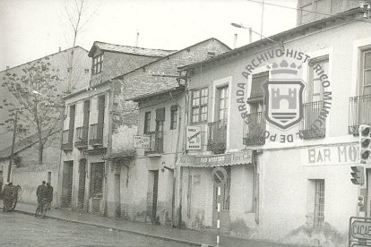 Calle Camino de Santiago en 1964. ARCHIVO HISTÓRICO DE PONFERRADA-REDES SOCIALES DE LA BIBLIOTECA MUNICIPAL