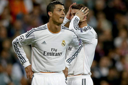 Cristiano Ronaldo y Sergio Ramos, durante la semifinal entre Madrid y Bayern.