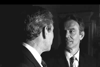 El mejor retrato: Tony Blair y G. W. Bush.