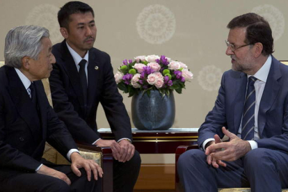 El emperador de Japón, Akihito, mantuvo una reunión en el Palacio Imperial de Tokio con el presidente Mariano Rajoy.