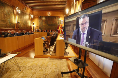 Un momento del Pleno de la Diputación de León celebrado este miércoles. RAMIRO