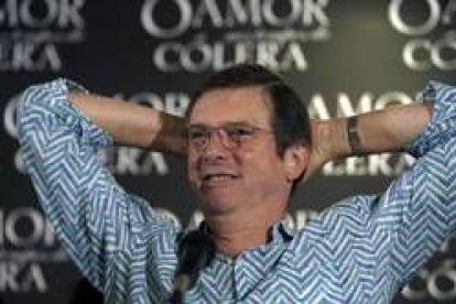 El cineasta británico Mike Newell ha dirigido a Javier Bardem en «El amor en los tiempos del cólera»