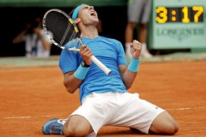 Rafael Nadal celebra su victoria ante el británico Andy Murray en la semifinal de Roland Garros.