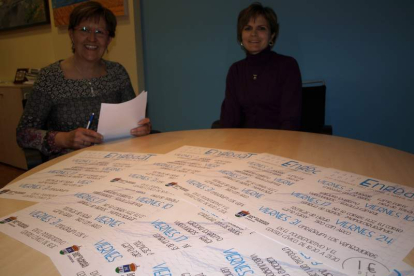 Las concejalas Magdalena Asegurado y Esther Cantón, durante la presentación del programa.