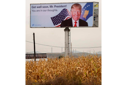 Un cartel electoral de Donald Trump. VALDRIN XHEMAJ