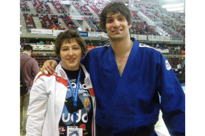 Mélany Prada y Álvaro Sánchez, representantes del judo leonés en el Campeonato de España.