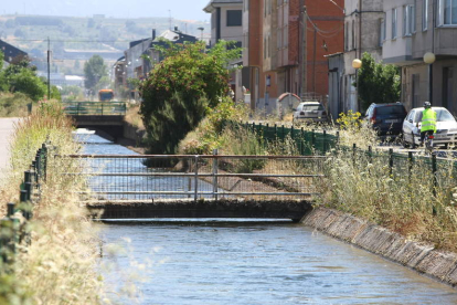 El Canal Bajo a su paso por Ponferrada, que también deberá costear la reforma.