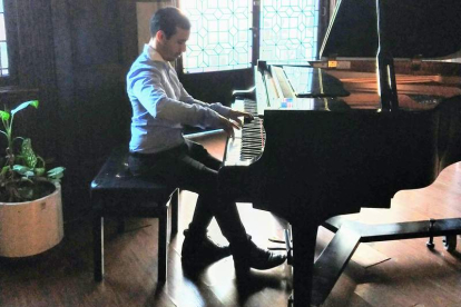 El pianista en una de sus actuaciones en una imagen de archivo. DL