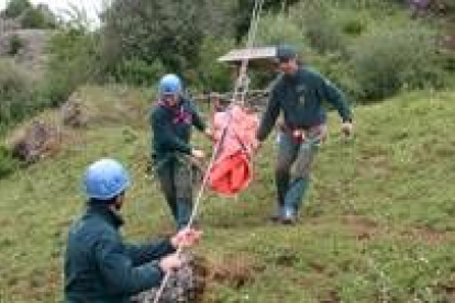 Los efectivos del Greim rescataron a una joven que simuló haberse perdido en la montaña