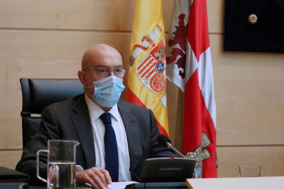 El consejero de Agricultura, Ganadería y Desarrollo Rural, Jesús Julio Carnero, esta mañana.