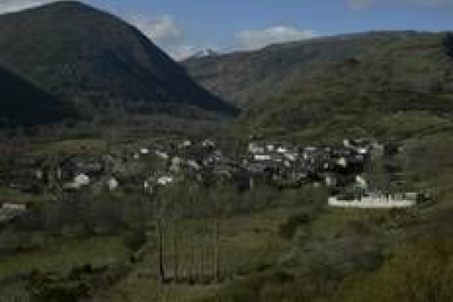 Vista parcial de la localidad de Murias de Paredes, ubicada en la comarca leonesa de Omaña