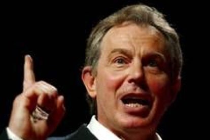 Blair intervino ayer en un acto electoral en el teatro Old Vic de Londres