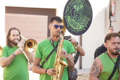 El Día de las Peñas prolonga la resaca festiva de San Froilán. JONATHAN NOTARIO.