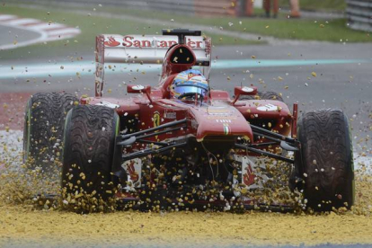 Fernando Alonso ha abandonado en la segunda vuelta del Gran Premio de Malasia.