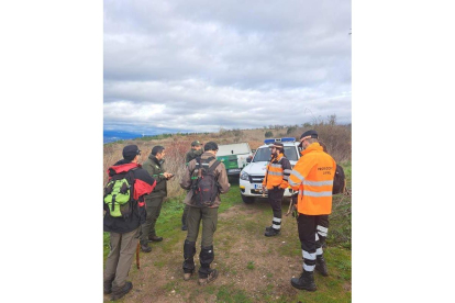 Más de cien personas volvieron a buscar este domingo al vecino de Rimor desaparecido. DL