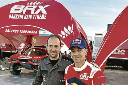 Raúl con el campeón francés Sebastian Loeb. DL