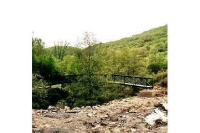 El puente de Vasallán ha cambiado su originaria madera por el acero