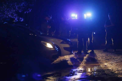 La Policía Nacional, junto a la zona en la que apareció el cadáver