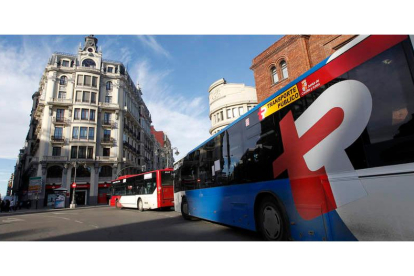 Santo Domingo dejará de funcionar como intercambiador de todos los autobuses urbanos e interurbanos. JESÚS F. SALVADORES