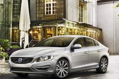 Frontales más expresivos y deportivos en los renovados Volvo S60, V60 y XC60.