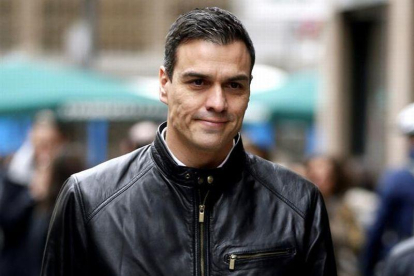 El secretario general del PSOE, Pedro Sánchez, durante su visita a la sede de la Confederación Española de la Economía Social (Cepes).