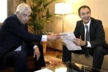 Pasqual Maragall y Rodríguez Zapatero, durante la reunión que mantuvieron ayer en Barcelona